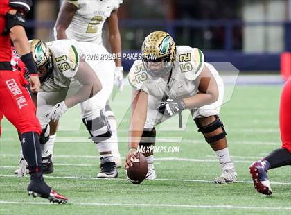 Thumbnail 2 in DeSoto vs. Cedar Hill (UIL 6A Regional Final) photogallery.