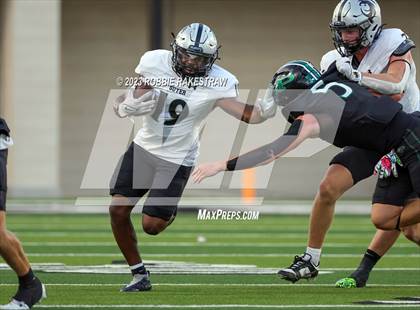 Thumbnail 1 in Guyer @ Prosper photogallery.