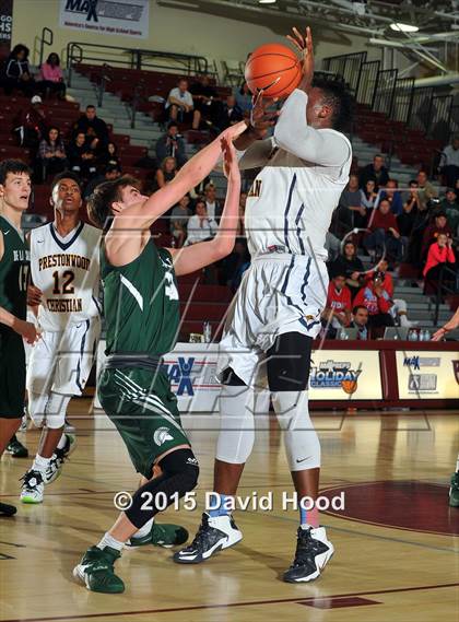 Thumbnail 2 in Prestonwood Christian vs. De La Salle (MaxPreps Holiday Classic) photogallery.