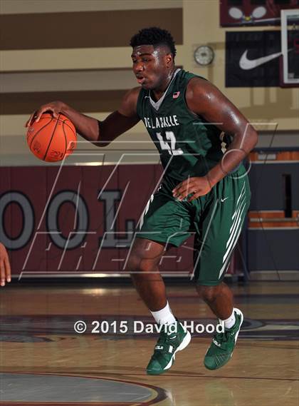 Thumbnail 2 in Prestonwood Christian vs. De La Salle (MaxPreps Holiday Classic) photogallery.