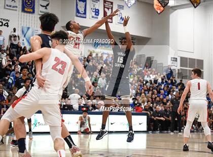 Thumbnail 1 in Sierra Canyon vs. Long Island Lutheran (Metro Classic) photogallery.