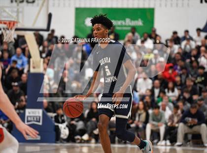 Thumbnail 2 in Sierra Canyon vs. Long Island Lutheran (Metro Classic) photogallery.
