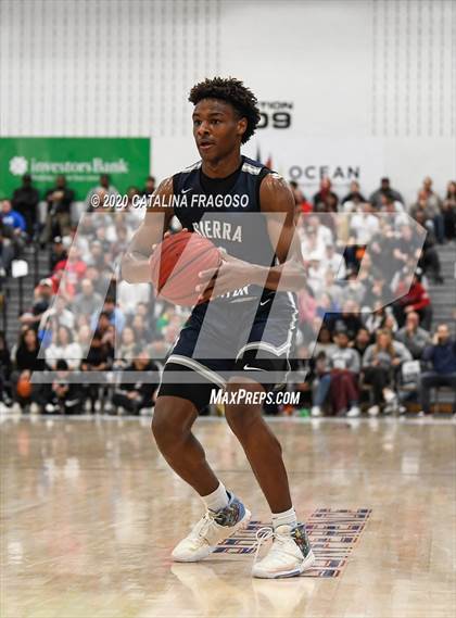 Thumbnail 3 in Sierra Canyon vs. Long Island Lutheran (Metro Classic) photogallery.