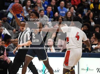 Thumbnail 2 in Sierra Canyon vs. Long Island Lutheran (Metro Classic) photogallery.