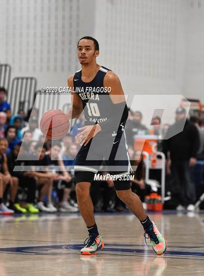 Thumbnail 2 in Sierra Canyon vs. Long Island Lutheran (Metro Classic) photogallery.
