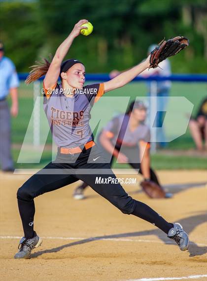 Thumbnail 1 in Tunkhannock vs. Bethlehem Catholic (PIAA Class 4A Quarterfinal Playoff) photogallery.