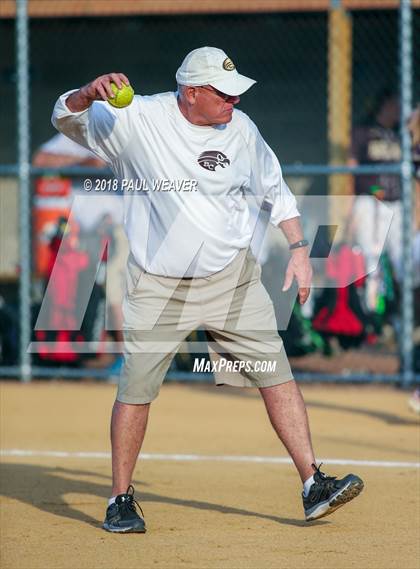 Thumbnail 1 in Tunkhannock vs. Bethlehem Catholic (PIAA Class 4A Quarterfinal Playoff) photogallery.