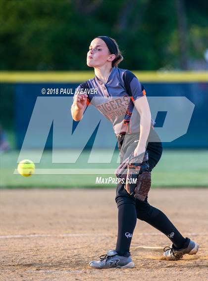 Thumbnail 3 in Tunkhannock vs. Bethlehem Catholic (PIAA Class 4A Quarterfinal Playoff) photogallery.
