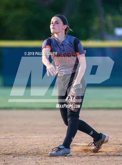 Thumbnail 1 in Tunkhannock vs. Bethlehem Catholic (PIAA Class 4A Quarterfinal Playoff) photogallery.