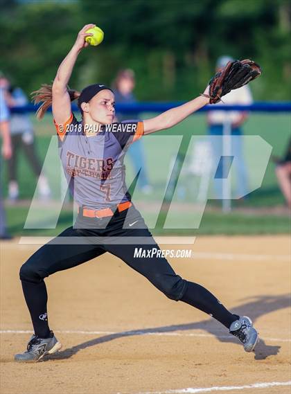 Thumbnail 2 in Tunkhannock vs. Bethlehem Catholic (PIAA Class 4A Quarterfinal Playoff) photogallery.