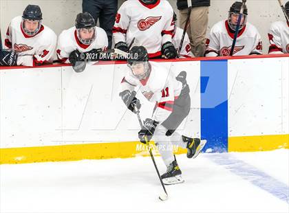 Thumbnail 3 in NW Wings Prep @ Dexter Southfield (Scrimmage) photogallery.