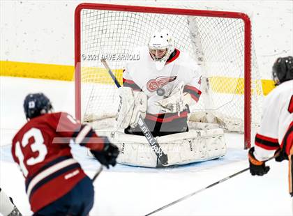 Thumbnail 1 in NW Wings Prep @ Dexter Southfield (Scrimmage) photogallery.