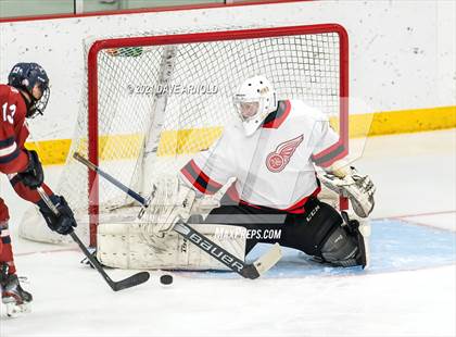 Thumbnail 2 in NW Wings Prep @ Dexter Southfield (Scrimmage) photogallery.