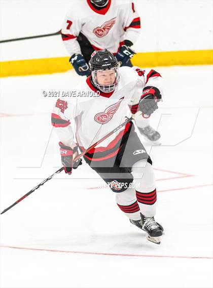 Thumbnail 2 in NW Wings Prep @ Dexter Southfield (Scrimmage) photogallery.