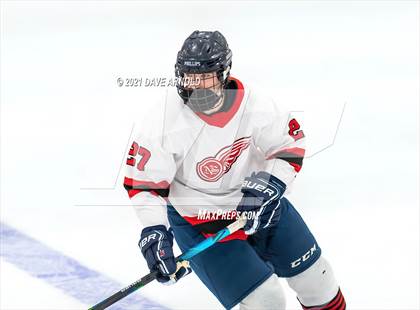 Thumbnail 3 in NW Wings Prep @ Dexter Southfield (Scrimmage) photogallery.