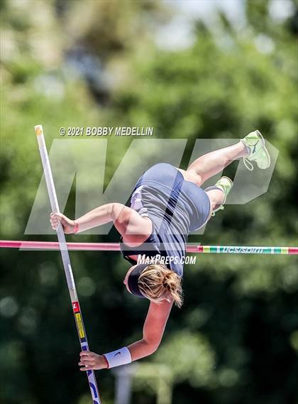 Thumbnail 1 in West Coast Relays  photogallery.