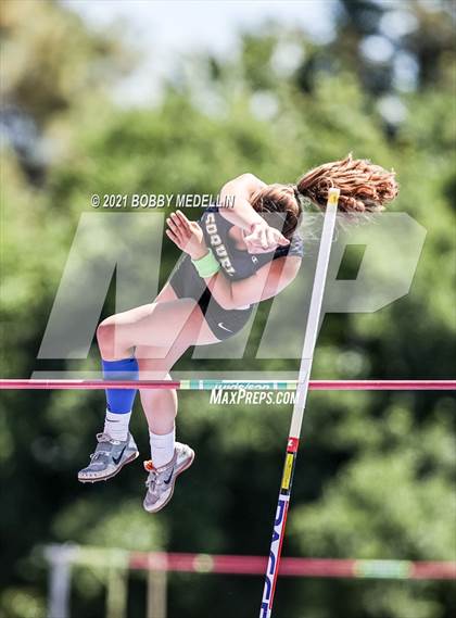 Thumbnail 3 in West Coast Relays  photogallery.