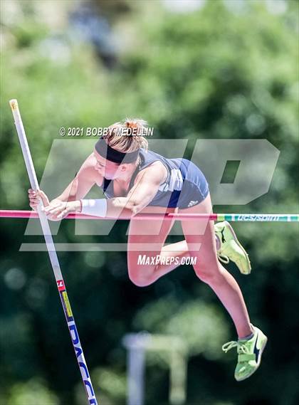Thumbnail 2 in West Coast Relays  photogallery.