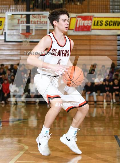 Thumbnail 1 in Beaverton vs Jefferson (Les Schwab Invitational) photogallery.