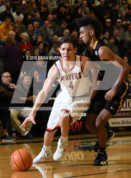 Thumbnail 3 in Beaverton vs Jefferson (Les Schwab Invitational) photogallery.