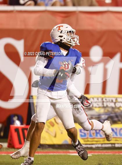 Thumbnail 2 in Timpview vs Bountiful (UHSAA 5A Final) photogallery.