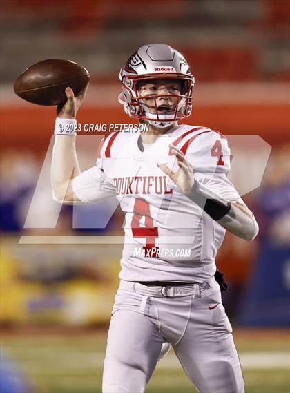 Thumbnail 2 in Timpview vs Bountiful (UHSAA 5A Final) photogallery.