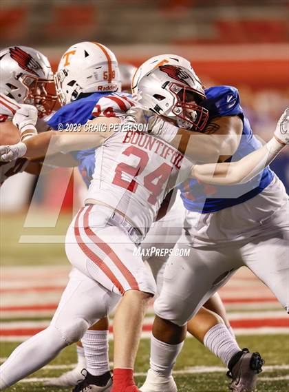 Thumbnail 1 in Timpview vs Bountiful (UHSAA 5A Final) photogallery.