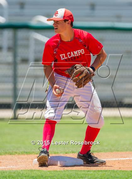 Thumbnail 2 in El Campo vs. Hidalgo (4A Regional Final) photogallery.