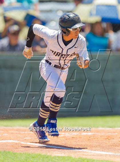 Thumbnail 3 in El Campo vs. Hidalgo (4A Regional Final) photogallery.