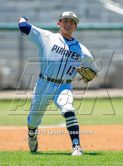 Thumbnail 2 in El Campo vs. Hidalgo (4A Regional Final) photogallery.