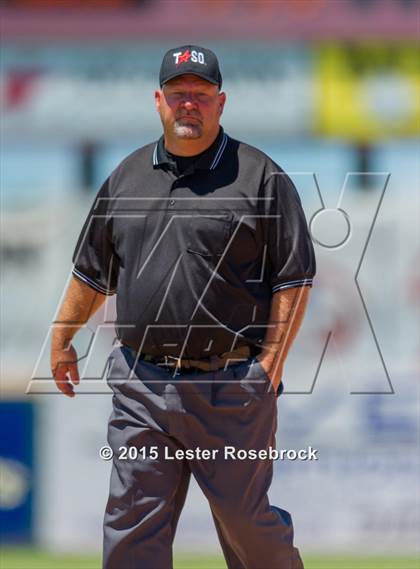 Thumbnail 3 in El Campo vs. Hidalgo (4A Regional Final) photogallery.