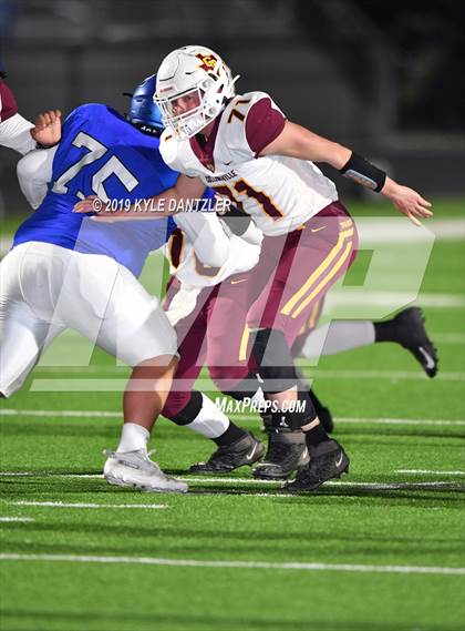 Thumbnail 2 in Collinsville vs. Wolfe City (UIL 2A Division 1 Region 2 Bidistrict) photogallery.