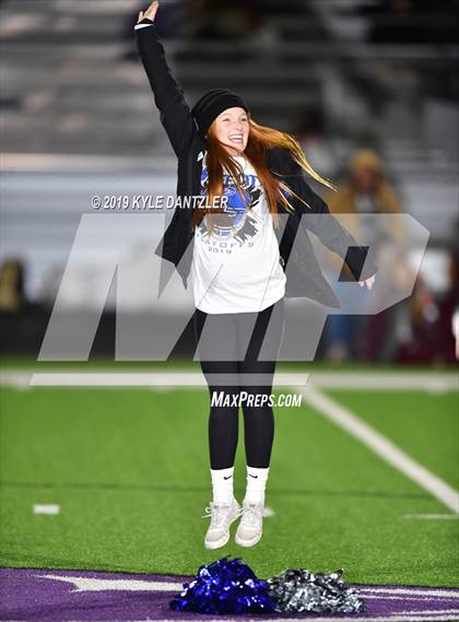 Thumbnail 2 in Collinsville vs. Wolfe City (UIL 2A Division 1 Region 2 Bidistrict) photogallery.