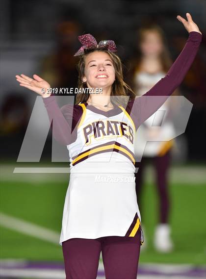 Thumbnail 1 in Collinsville vs. Wolfe City (UIL 2A Division 1 Region 2 Bidistrict) photogallery.