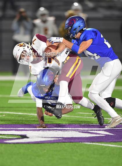 Thumbnail 2 in Collinsville vs. Wolfe City (UIL 2A Division 1 Region 2 Bidistrict) photogallery.