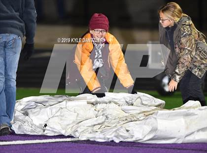 Thumbnail 3 in Collinsville vs. Wolfe City (UIL 2A Division 1 Region 2 Bidistrict) photogallery.