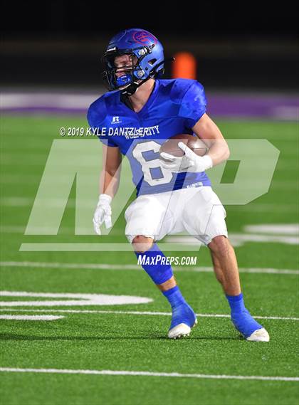 Thumbnail 1 in Collinsville vs. Wolfe City (UIL 2A Division 1 Region 2 Bidistrict) photogallery.