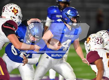 Thumbnail 3 in Collinsville vs. Wolfe City (UIL 2A Division 1 Region 2 Bidistrict) photogallery.
