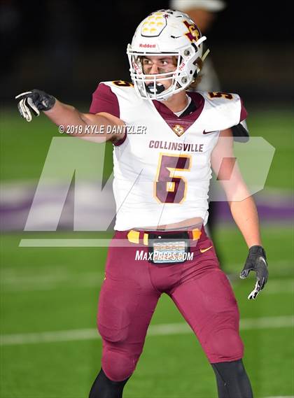 Thumbnail 3 in Collinsville vs. Wolfe City (UIL 2A Division 1 Region 2 Bidistrict) photogallery.