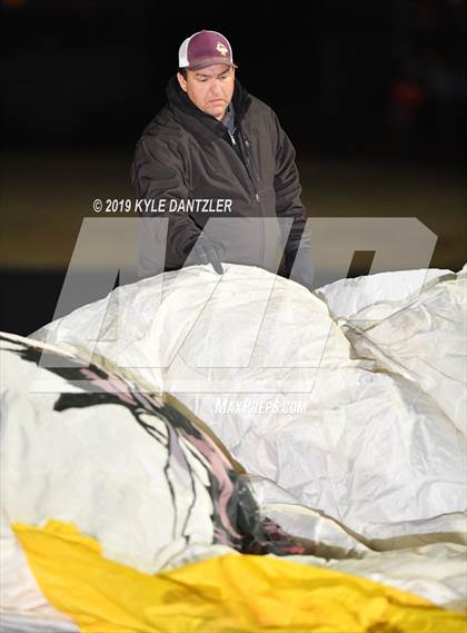 Thumbnail 2 in Collinsville vs. Wolfe City (UIL 2A Division 1 Region 2 Bidistrict) photogallery.