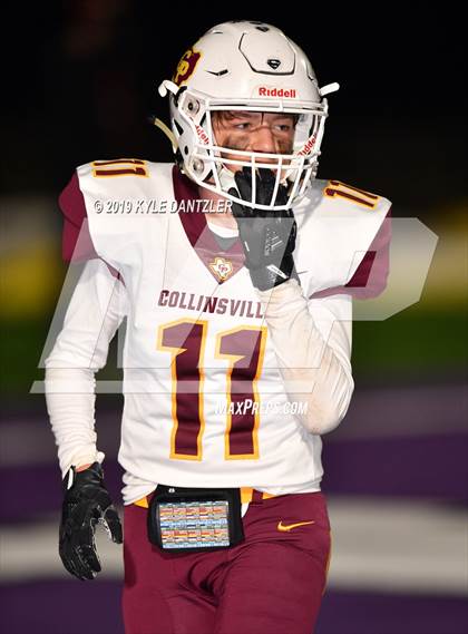 Thumbnail 2 in Collinsville vs. Wolfe City (UIL 2A Division 1 Region 2 Bidistrict) photogallery.