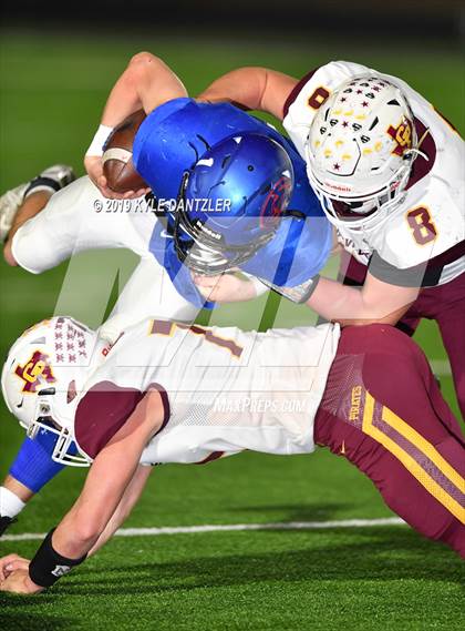 Thumbnail 2 in Collinsville vs. Wolfe City (UIL 2A Division 1 Region 2 Bidistrict) photogallery.