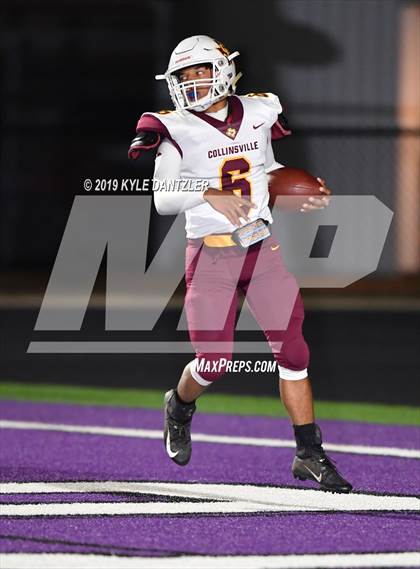 Thumbnail 3 in Collinsville vs. Wolfe City (UIL 2A Division 1 Region 2 Bidistrict) photogallery.