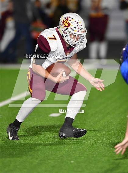Thumbnail 1 in Collinsville vs. Wolfe City (UIL 2A Division 1 Region 2 Bidistrict) photogallery.