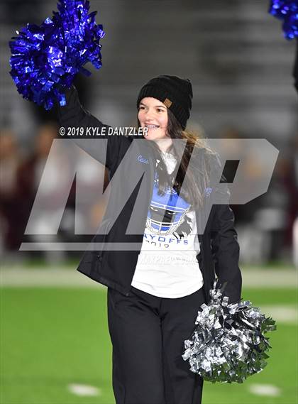 Thumbnail 2 in Collinsville vs. Wolfe City (UIL 2A Division 1 Region 2 Bidistrict) photogallery.