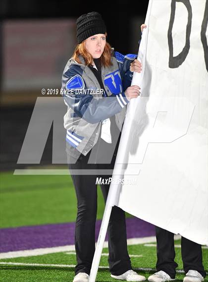 Thumbnail 3 in Collinsville vs. Wolfe City (UIL 2A Division 1 Region 2 Bidistrict) photogallery.