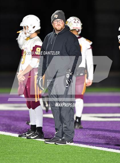Thumbnail 1 in Collinsville vs. Wolfe City (UIL 2A Division 1 Region 2 Bidistrict) photogallery.