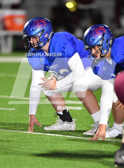 Thumbnail 3 in Collinsville vs. Wolfe City (UIL 2A Division 1 Region 2 Bidistrict) photogallery.