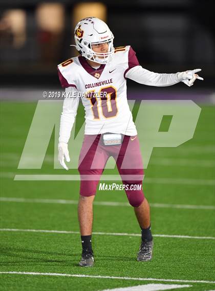 Thumbnail 1 in Collinsville vs. Wolfe City (UIL 2A Division 1 Region 2 Bidistrict) photogallery.