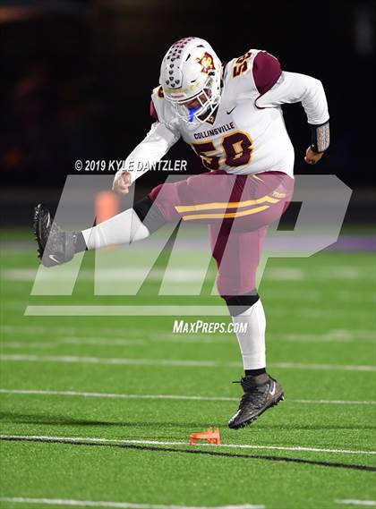 Thumbnail 3 in Collinsville vs. Wolfe City (UIL 2A Division 1 Region 2 Bidistrict) photogallery.